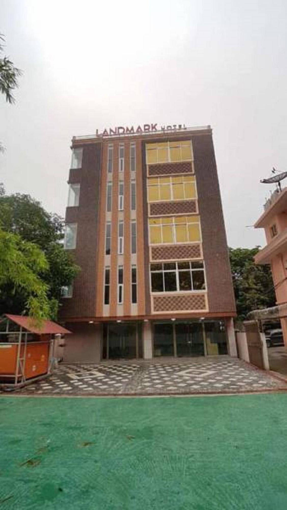 Landmark Hotel Yangon Exterior photo